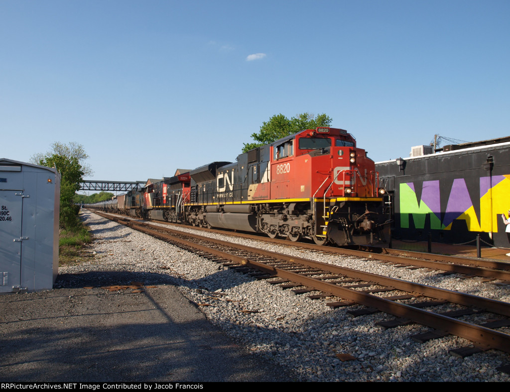 CN 8820